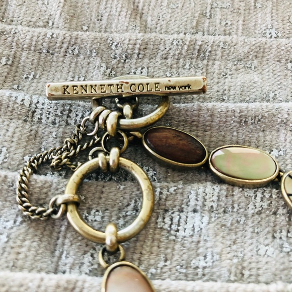 Kenneth Cole gold metal bracelet - Picture 5 of 5